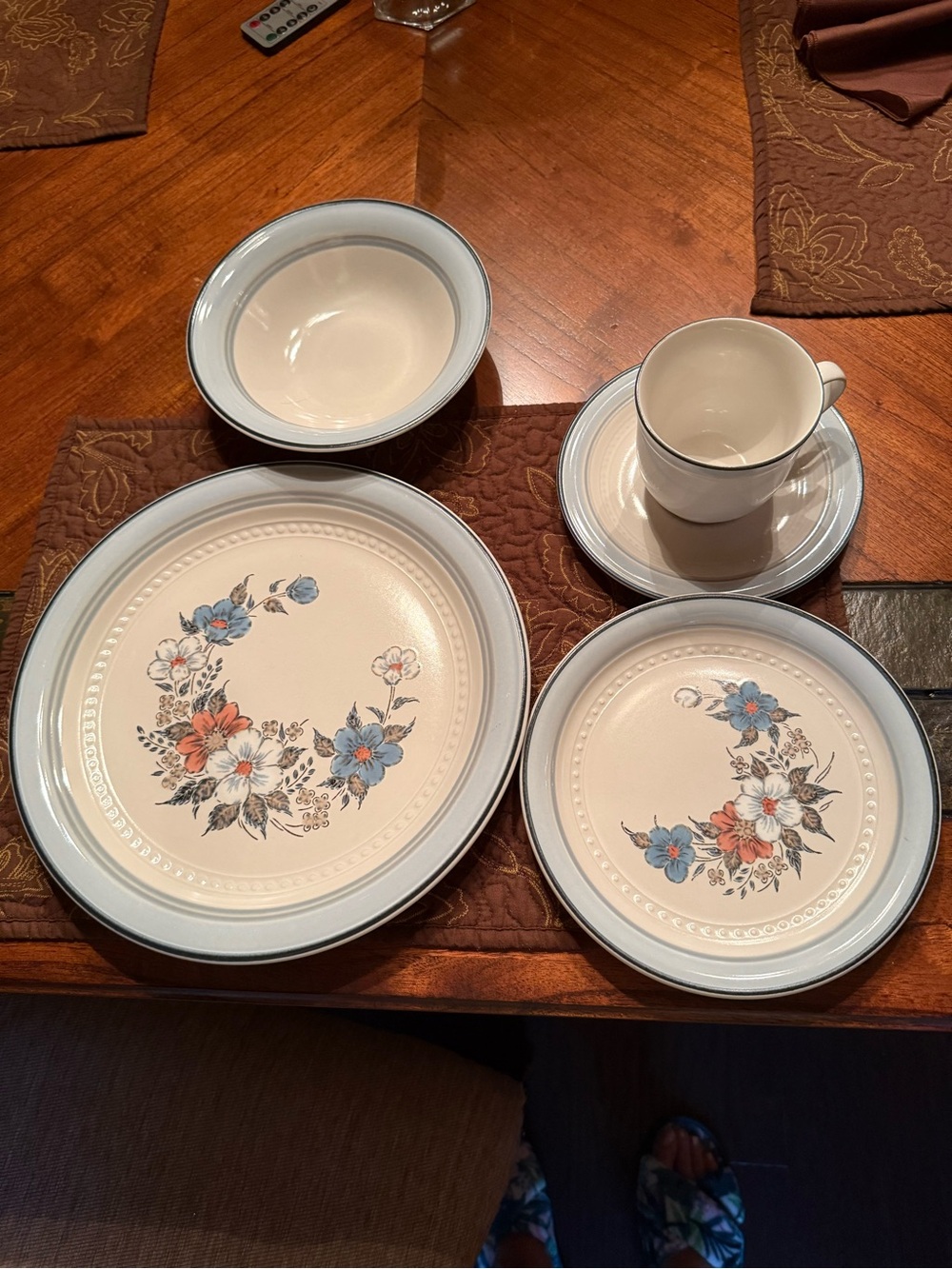 Vintage Blue Bouquet Floral Dinnerware Set - Cream with Blue & Coral Accents